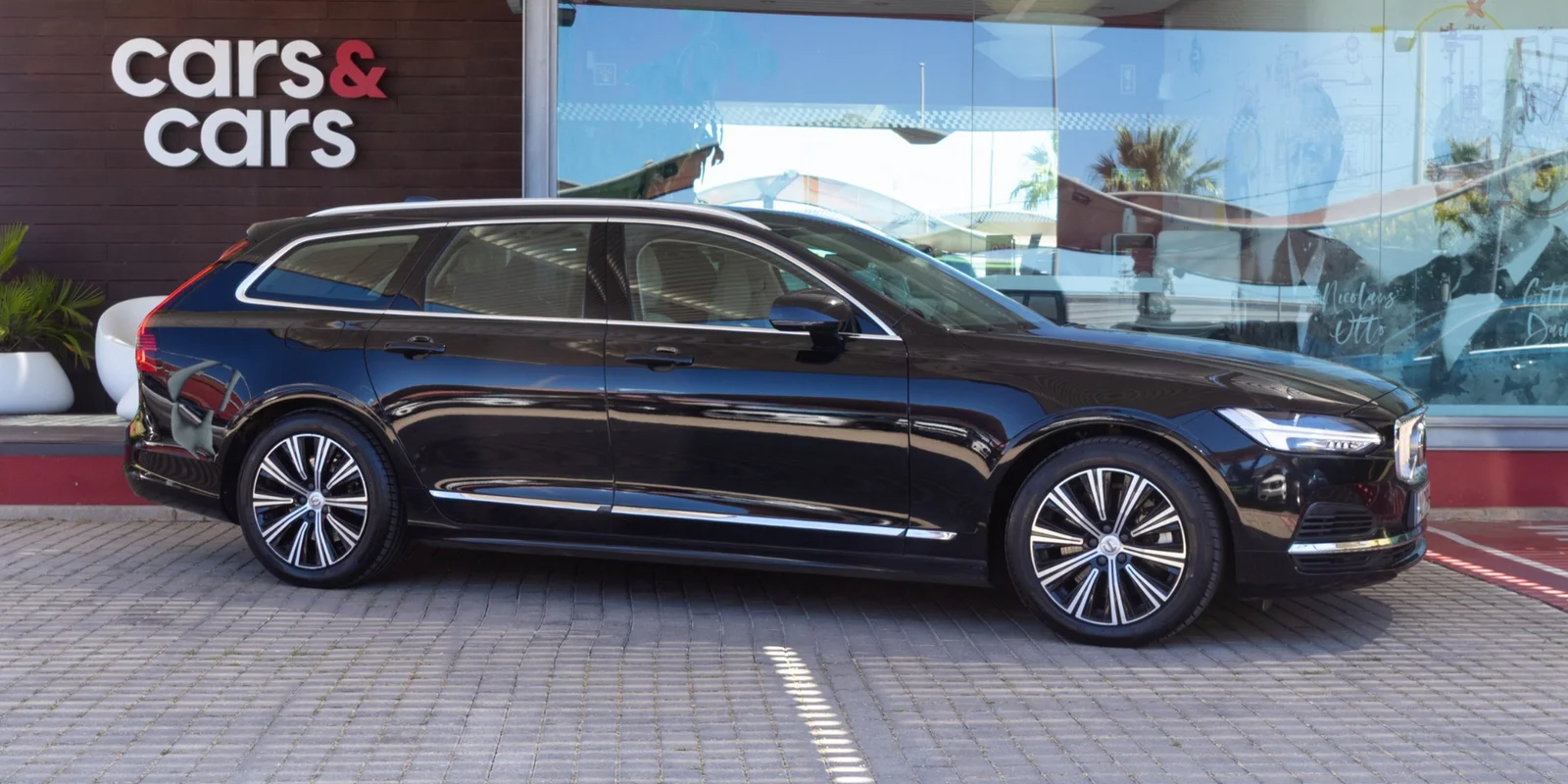 Volvo V90